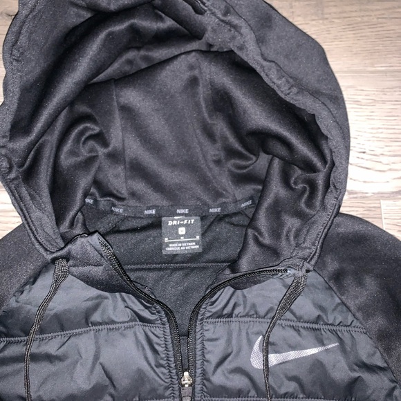 nike jacket - Picture 3 of 10